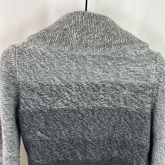 Ann Taylor LOFT Cardigan – Size Medium - Picture 3 of 8